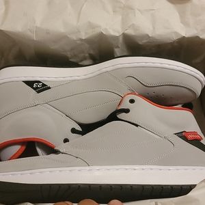 Jordan Fadeaway Sneakers